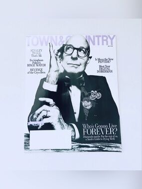 ⭐️5 For 25⭐️ Town & Country Magazine - May 2026 - Stanley Tucci